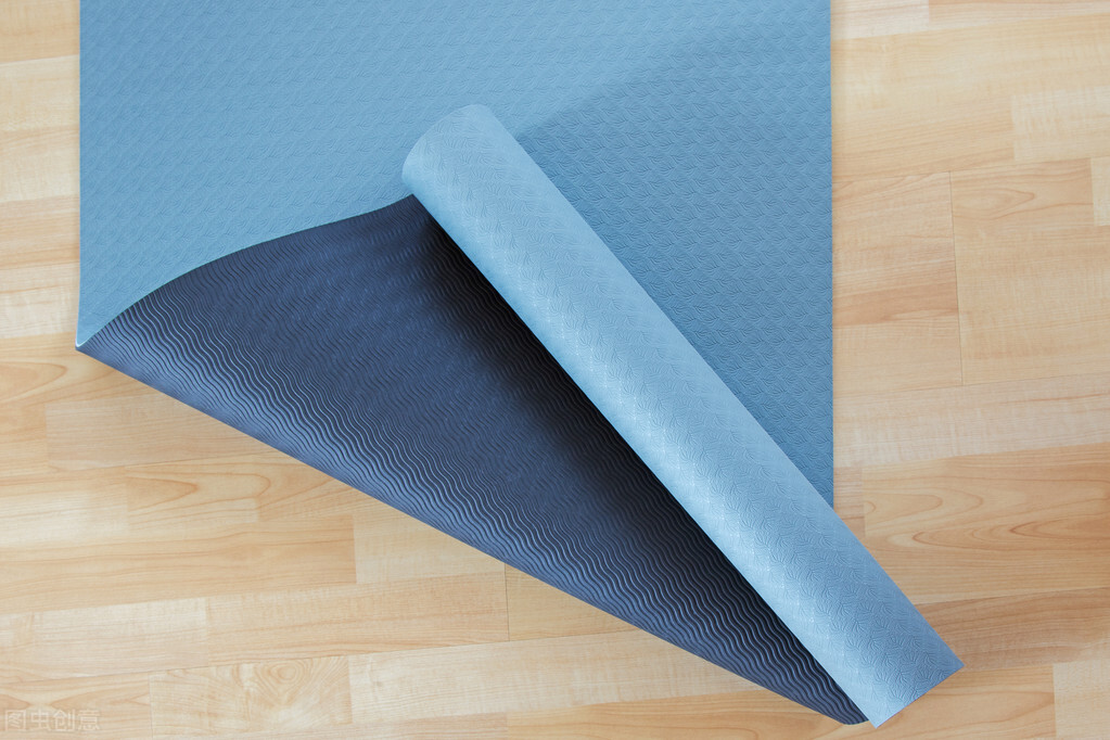 What materials are the yoga mats made of, and what are the conditions