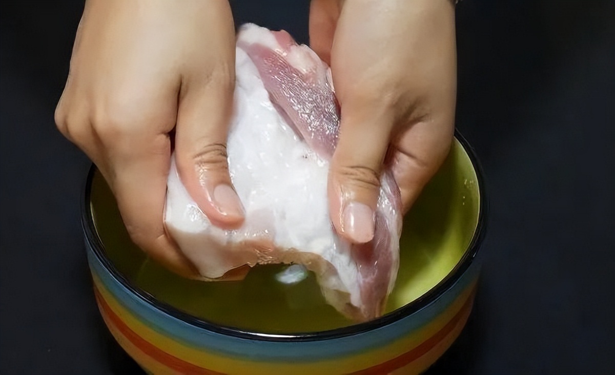 Does eating longterm frozen meat cause cancer?How long can I keep meat