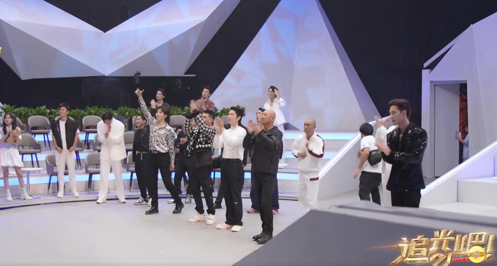 追光吧 二公录制结束 3位哥哥被淘汰 部分选曲曝光 资讯咖