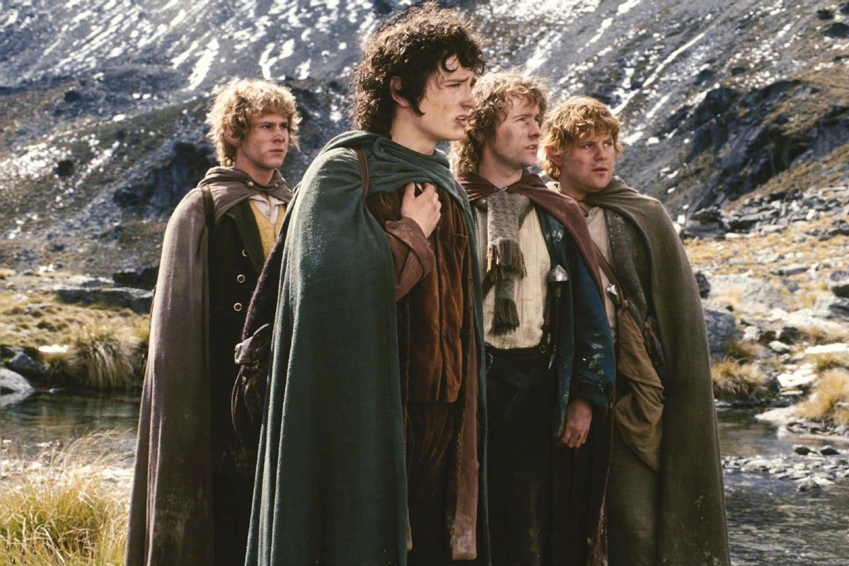 The Lord Of The Rings 4 Reunite After 20 Years!frodo's Hair Is Grey And 