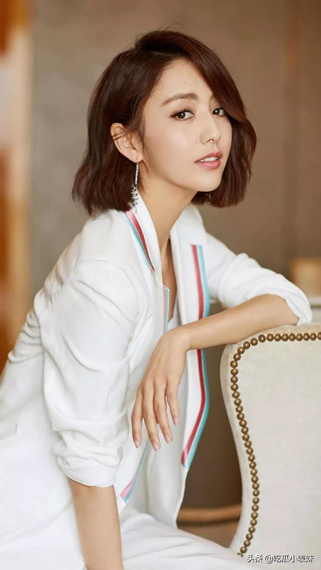 Tong Liya, beautiful and charming iNEWS