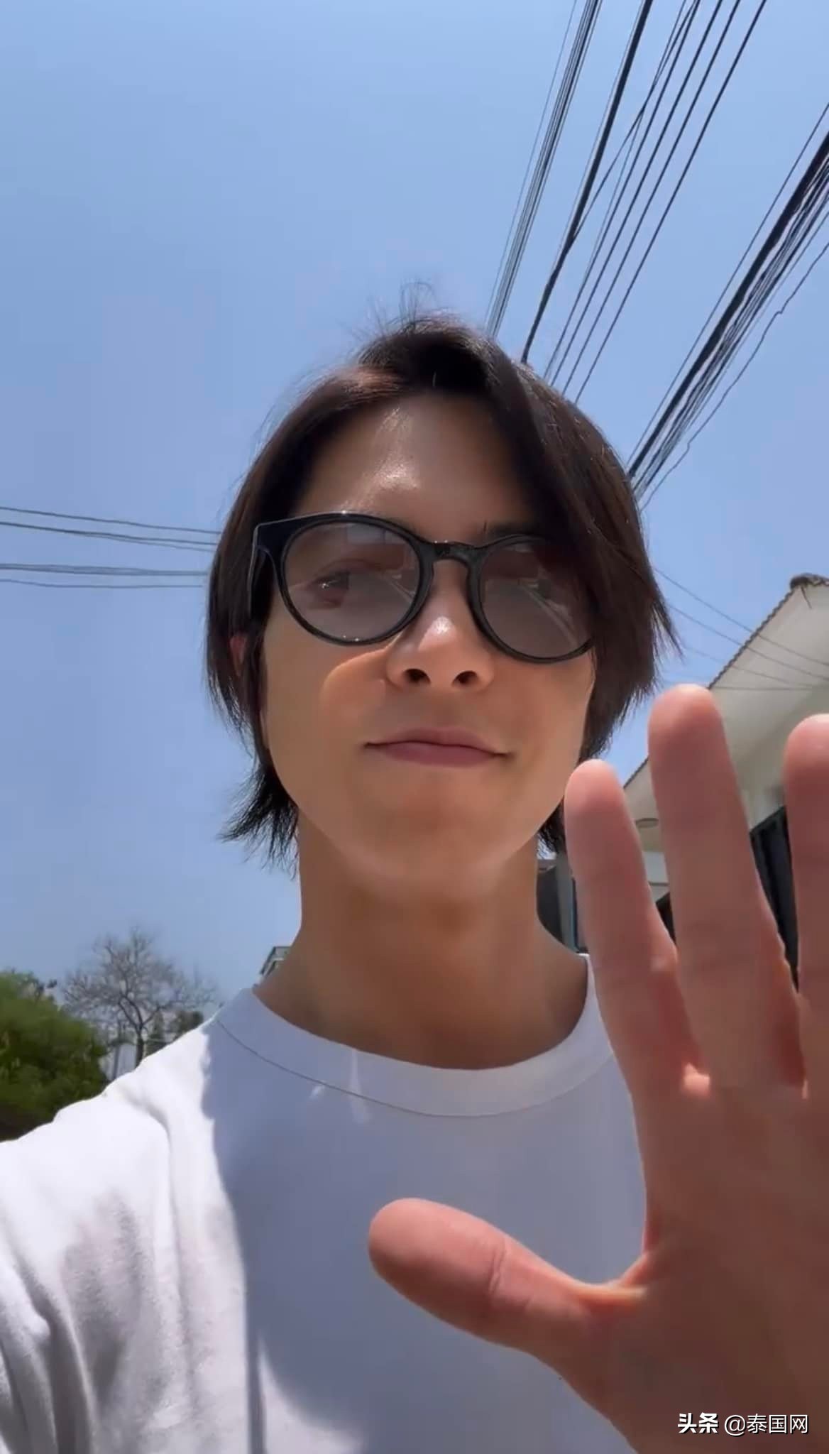 Tomohisa Yamashita, a well-known Japanese actor, went to Thailand to ...