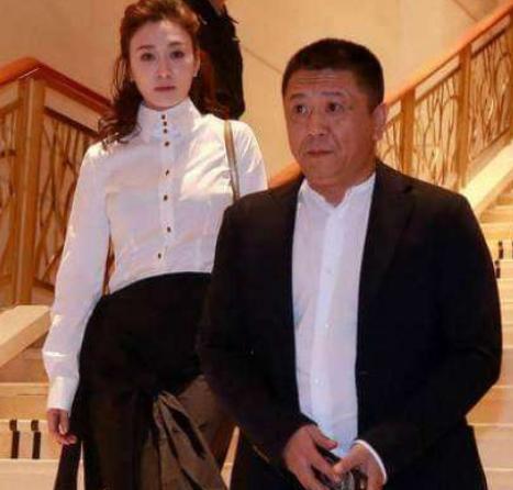 徐佳寧：苦等「閨蜜」16年，娶李小冉為妻，婚後將她寵成小公主